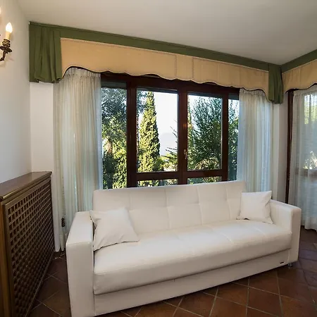 Da Carmela Villa *